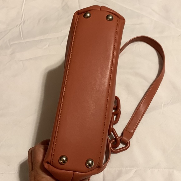 Pixie Mood Bubbly Clutch Crossbody Vegan Leather cranberry - Picture 5 of 6